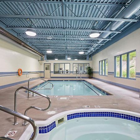 Glenwood Inn & Suites Trail Εξωτερικό φωτογραφία