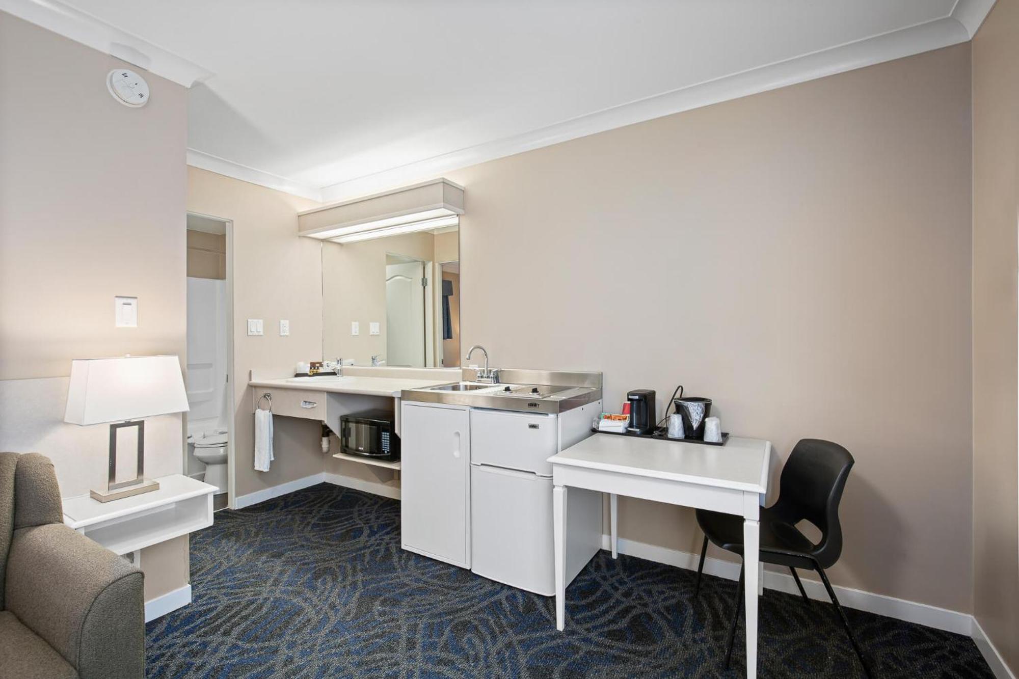 Glenwood Inn & Suites Trail Εξωτερικό φωτογραφία