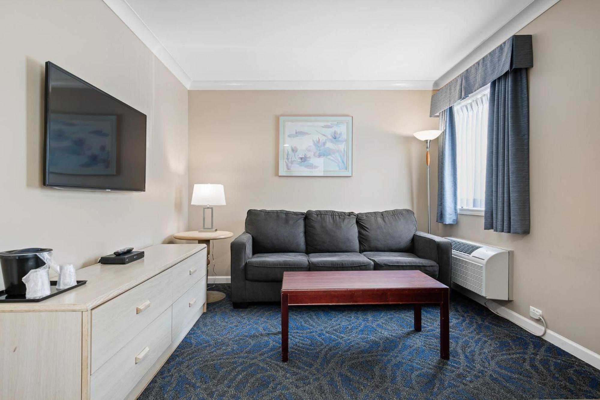 Glenwood Inn & Suites Trail Εξωτερικό φωτογραφία