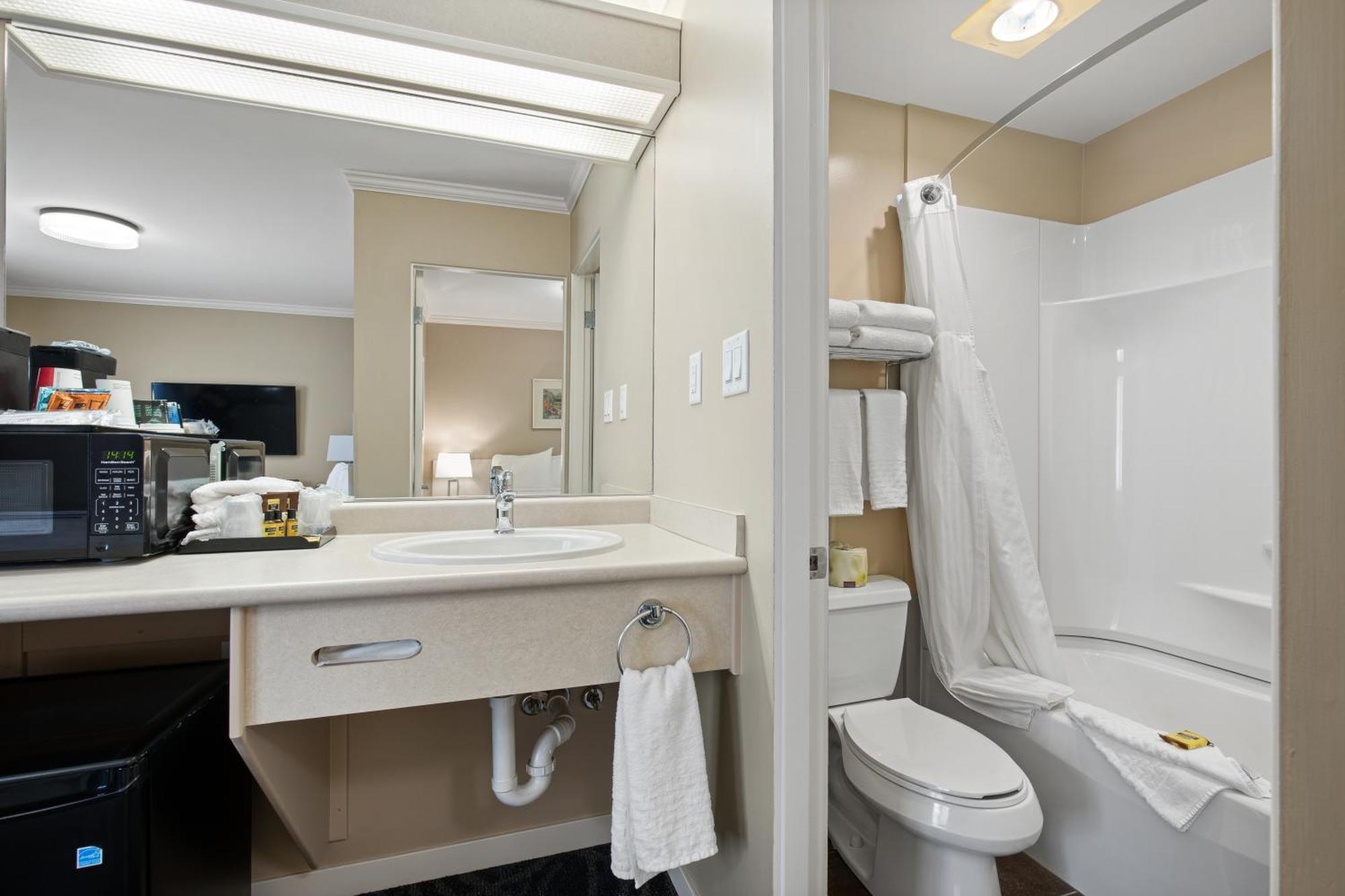 Glenwood Inn & Suites Trail Εξωτερικό φωτογραφία