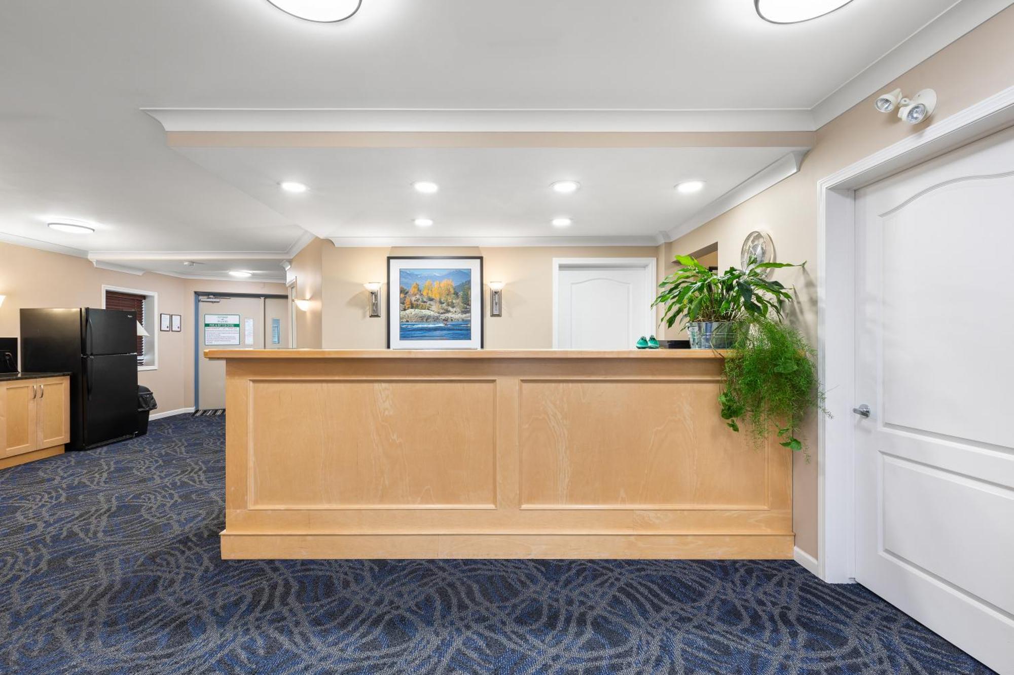 Glenwood Inn & Suites Trail Εξωτερικό φωτογραφία