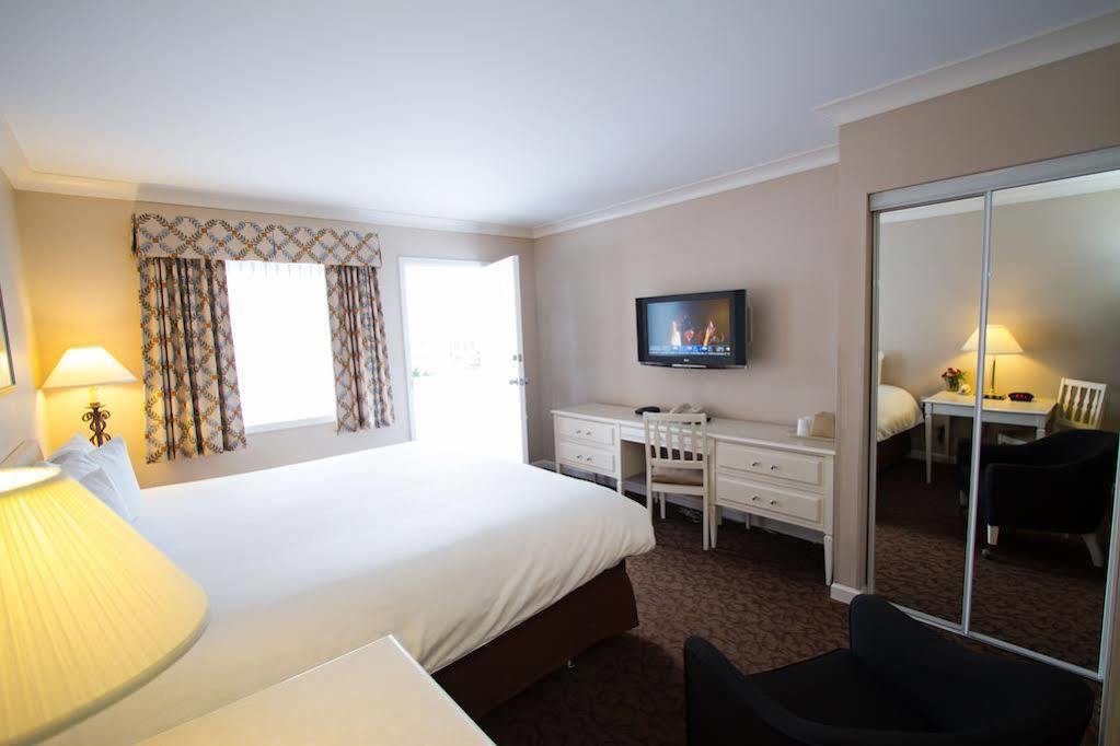 Glenwood Inn & Suites Trail Εξωτερικό φωτογραφία